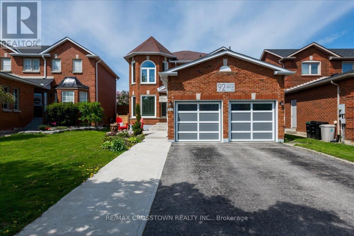 Property Photo: 92 Golden Meadow Road ON L4N 7G4