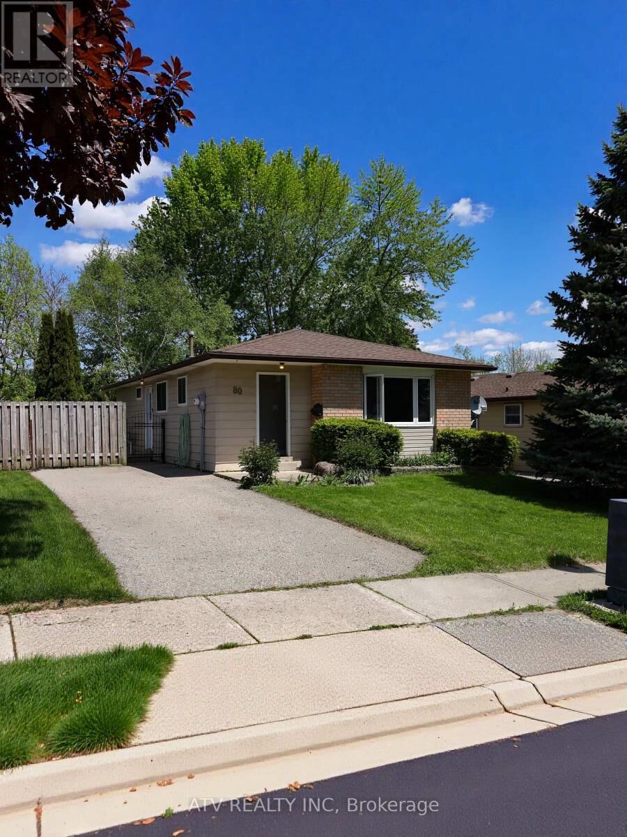 Property Photo: 80 Kipling Crescent ON N4S 8C2