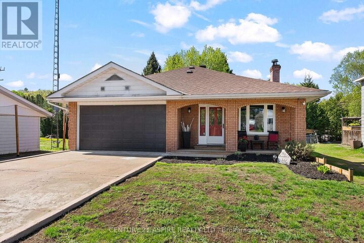 3721 Old Barry'S Bay Road — photo 1