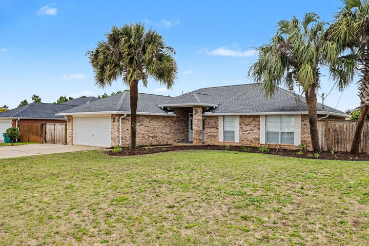 Property Photo: 4863 Traxx Street FL 32536