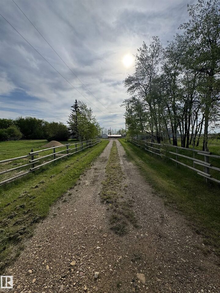 59235 Range Road 193 — photo 1