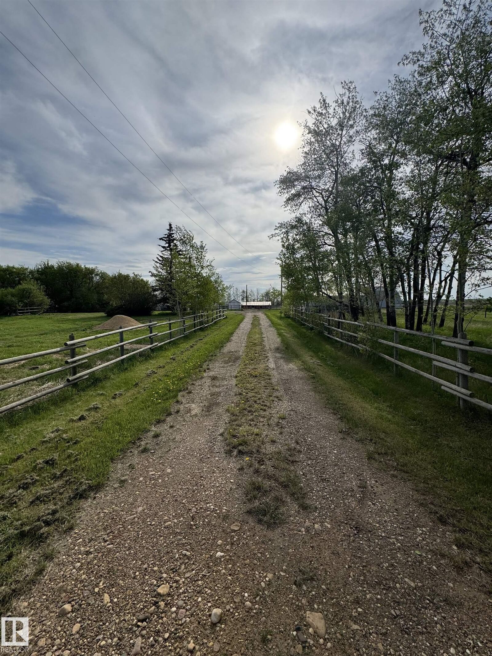 Property Photo:  59235 Range Road 193  AB T0A 3P0 