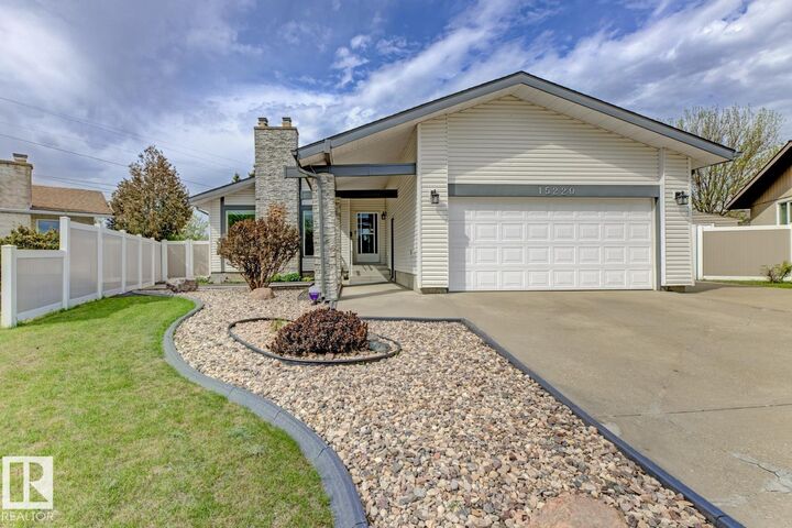 Property Photo:  15220 124 St NW NW  AB T5X 1Z3 