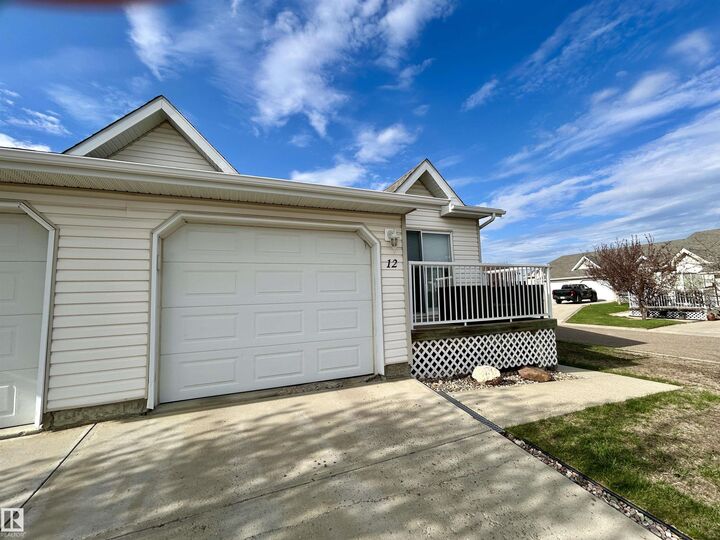 Property Photo: 5104 18 Street 12 AB T9V 0A8