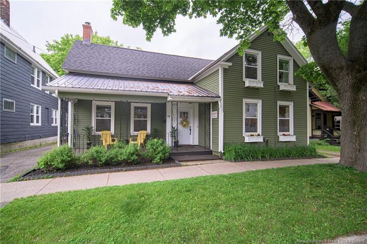 Property Photo: 576 Charlotte Street NB E3B 1M2