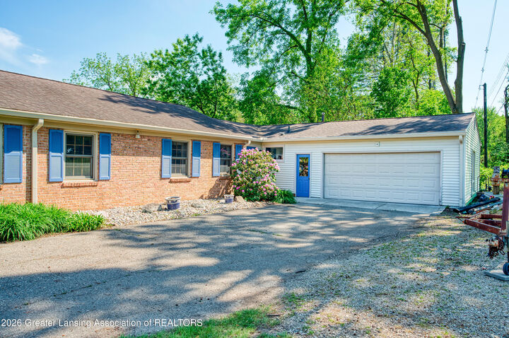 Property Photo: 3619 Waverly Hills Road MI 48917