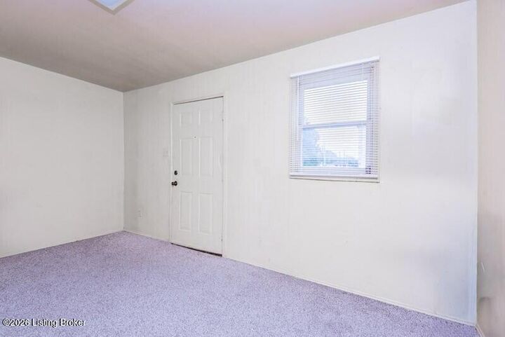 Property Photo: 3722 Vermont Ave KY 40211