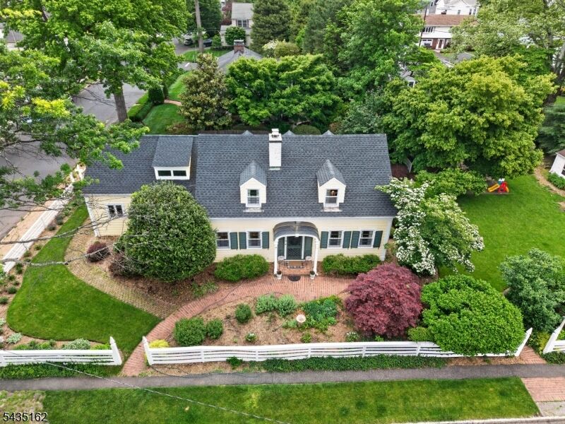 Property Photo: 8 Normandie Pl NJ 07016