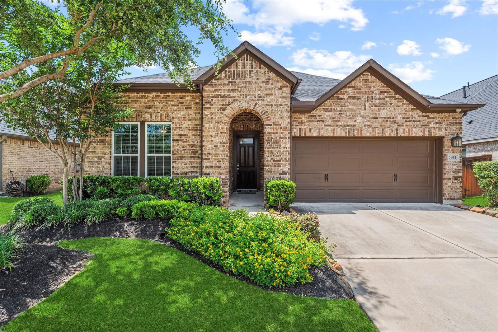Property Photo:  6922 Goldstrum Way  TX 77493 