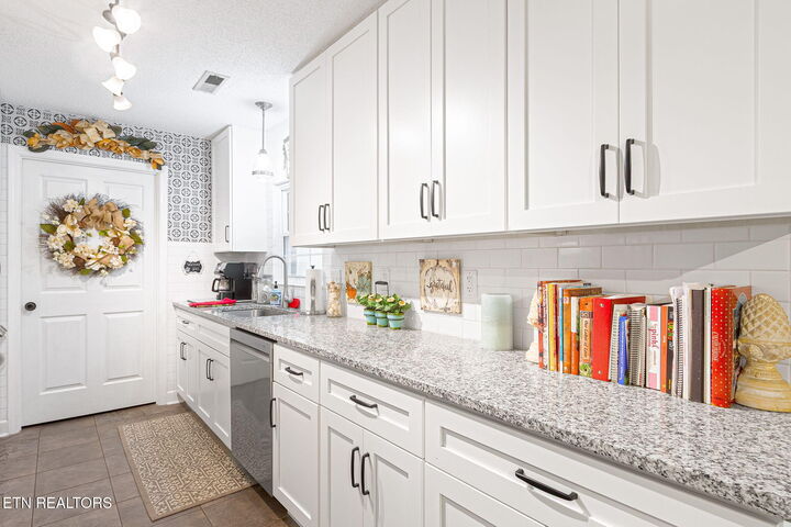 Property Photo:  107 Newport Point  TN 37763 