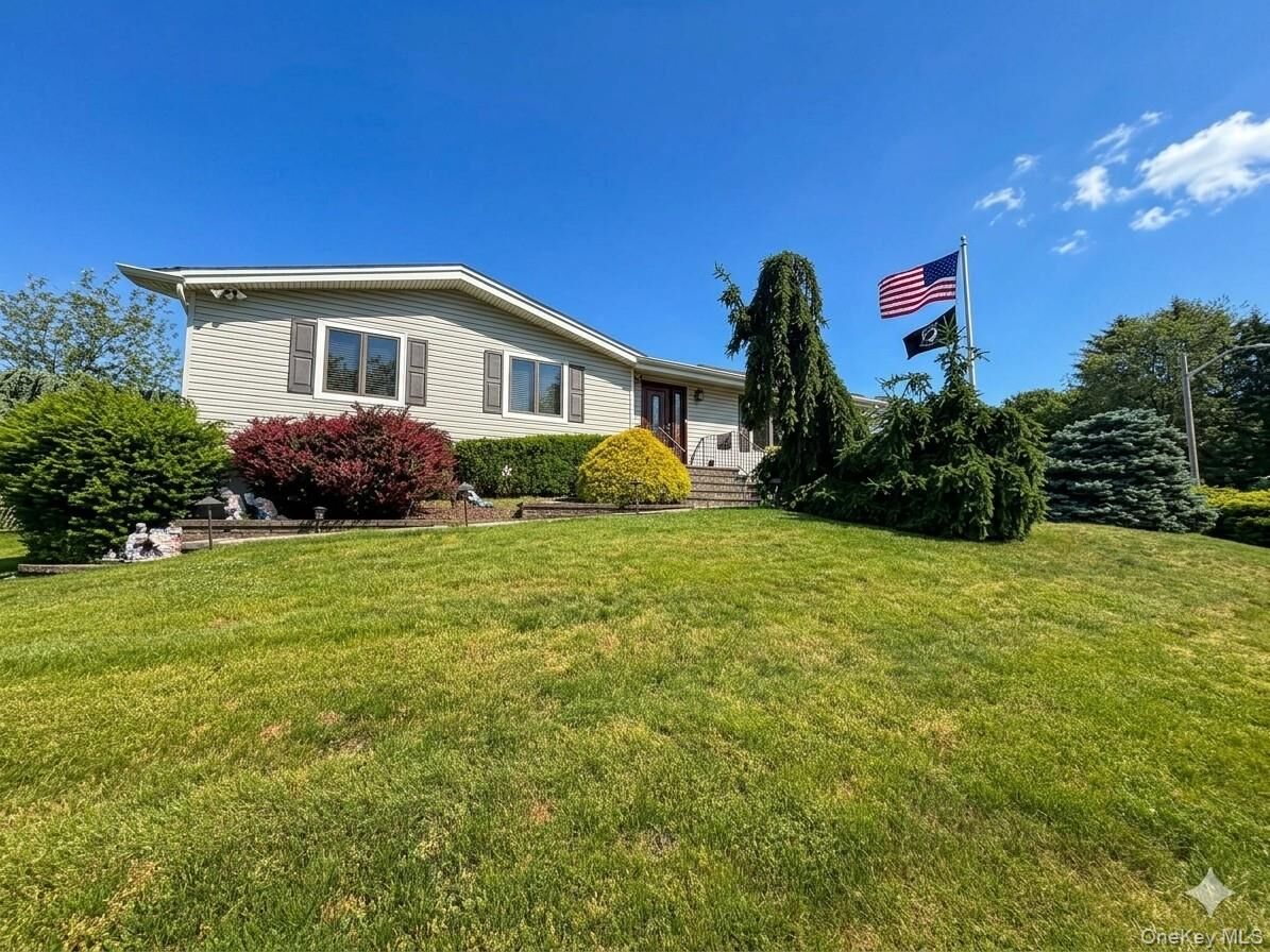Property Photo: 19 S Cranford Road NY 10954