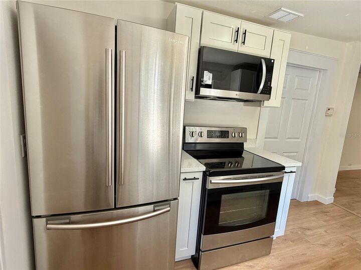 Property Photo: 1018 SW 2nd Street FL 34471