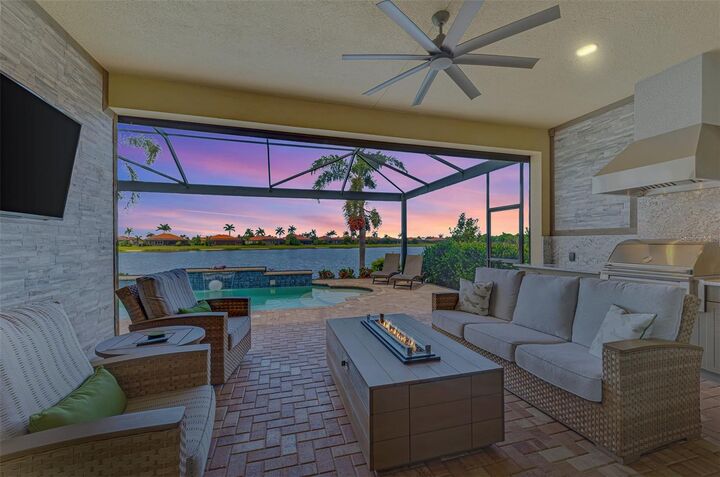 Property Photo:  23762 Waverly Circle  FL 34293 