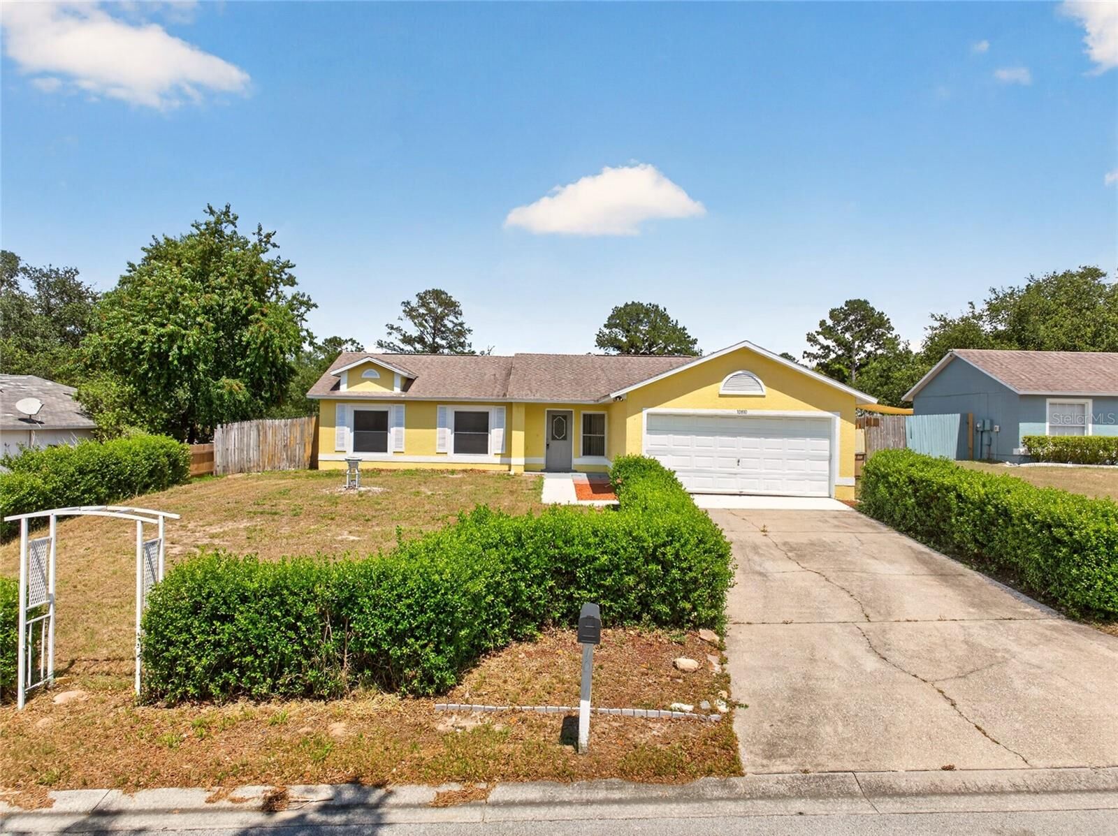Property Photo:  10810 Crescendo Loop  FL 34711 