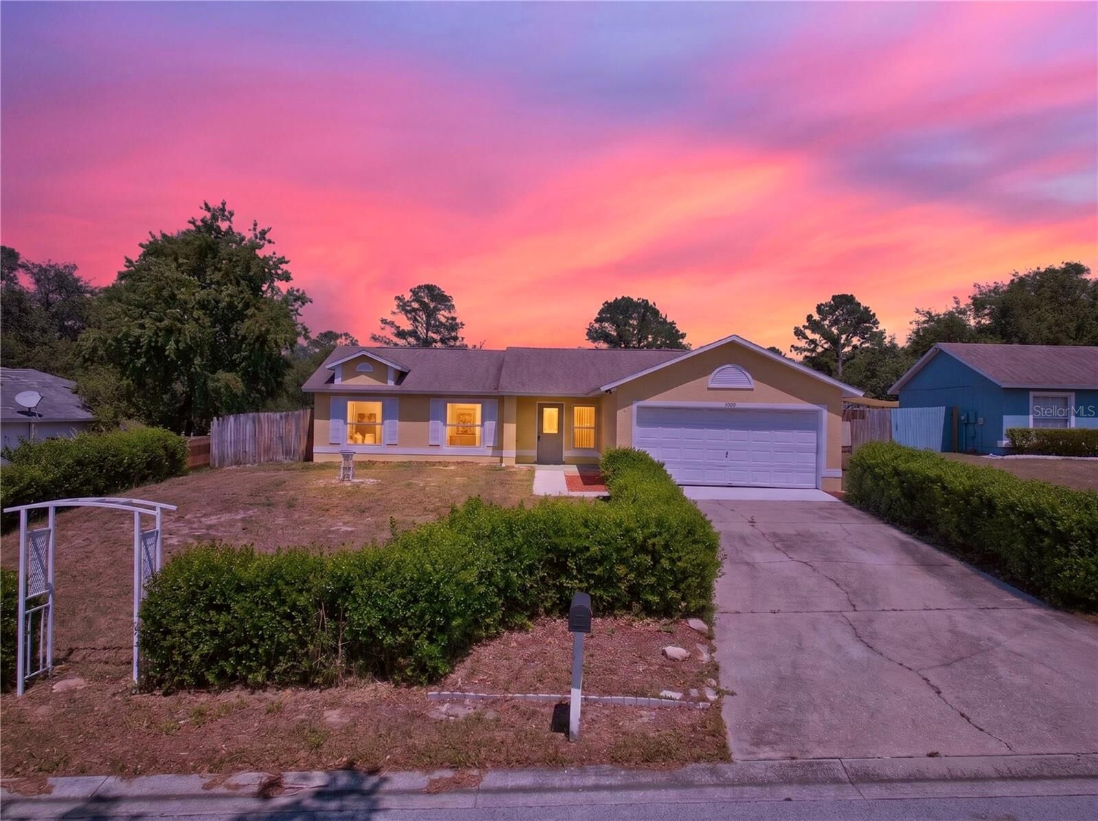Property Photo:  10810 Crescendo Loop  FL 34711 