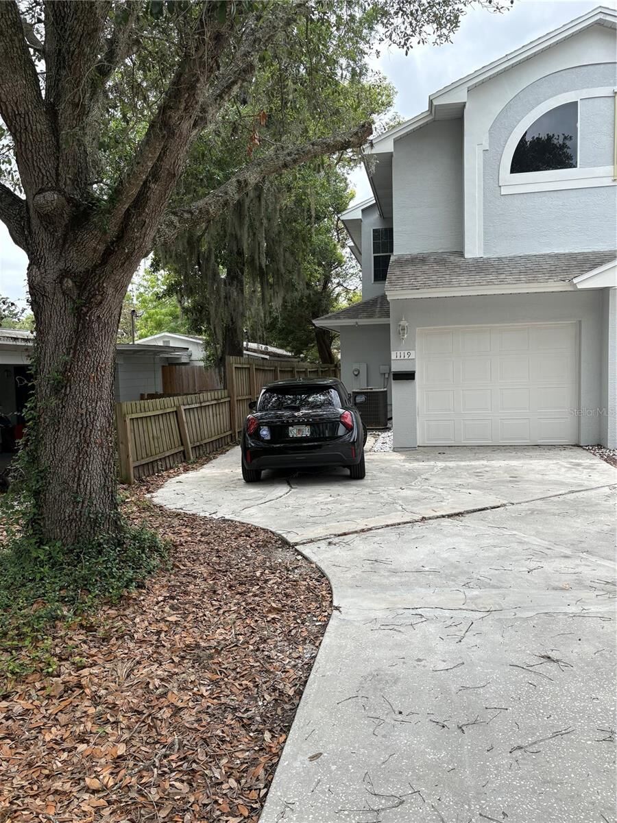 Property Photo:  1119 S Pennsylvania Avenue  FL 32789 