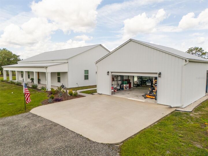 Property Photo:  222 County Road 15  FL 32110 