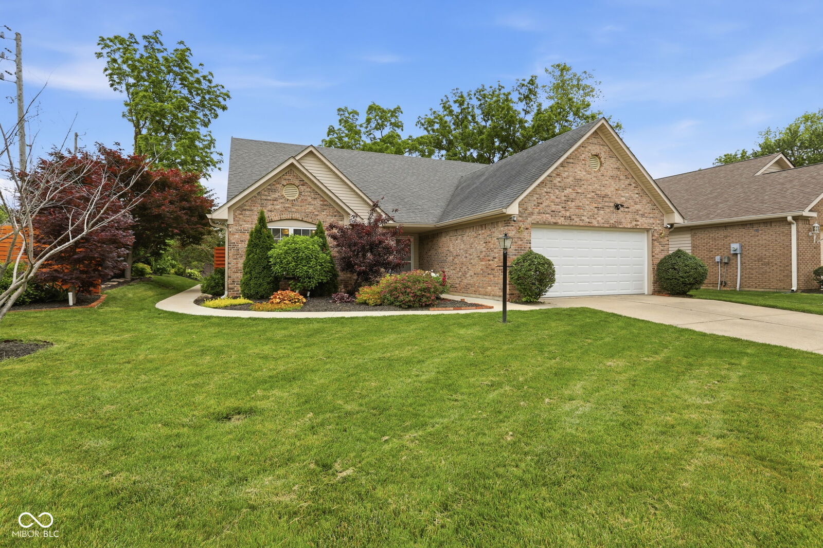 Property Photo: 9555 Summer Ridge Place IN 46260
