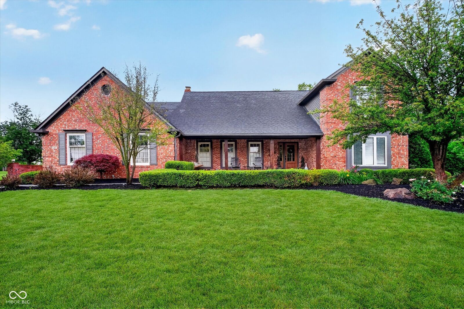 Property Photo: 2380 Woodsway Drive IN 46143