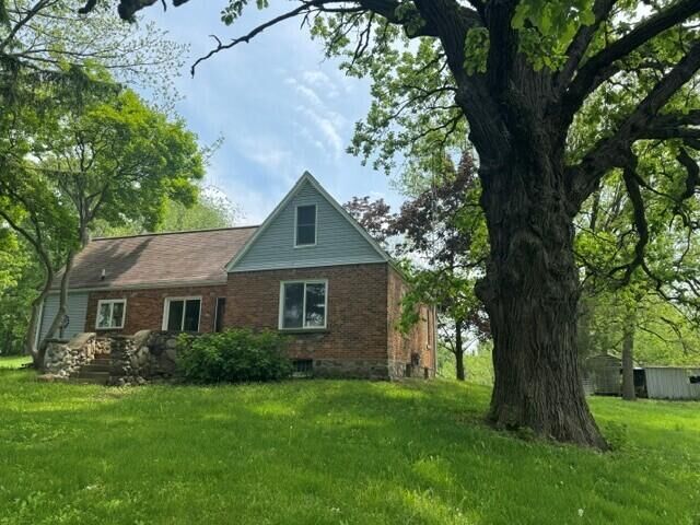 Property Photo:  16683 Winters Road  MI 49240 
