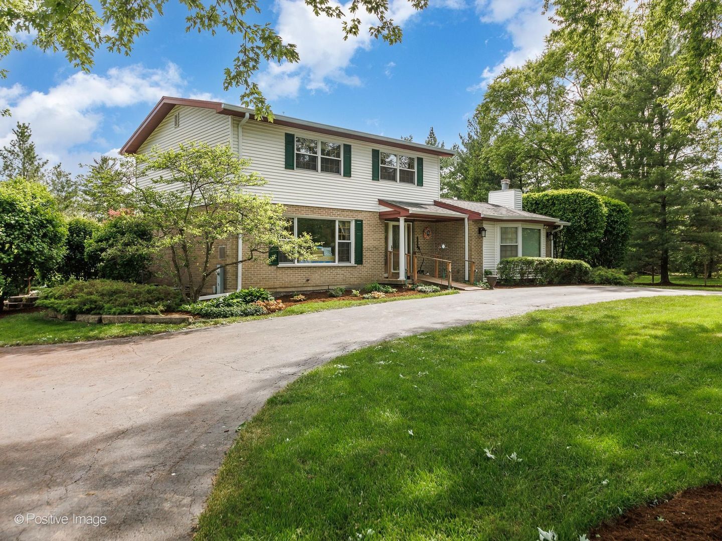 Property Photo: 2955 Duffy Lane IL 60015