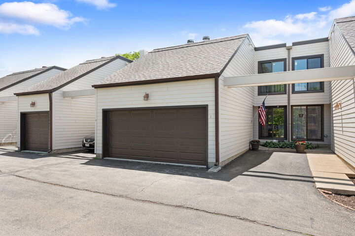 Property Photo:  1501 Topp Lane  IL 60025 