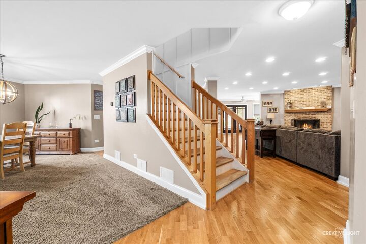 Property Photo:  1016 Bayhill Lane  IL 60404 
