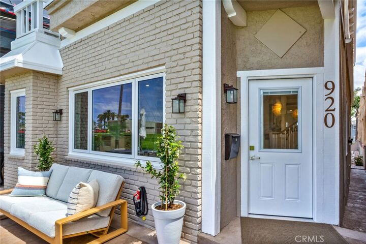 Property Photo:  920 E Oceanfront  CA 92661 