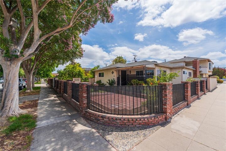 Property Photo:  601 S Helena  CA 92805 