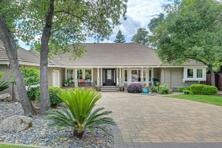 Property Photo: 8174 Shadowood Court CA 95746
