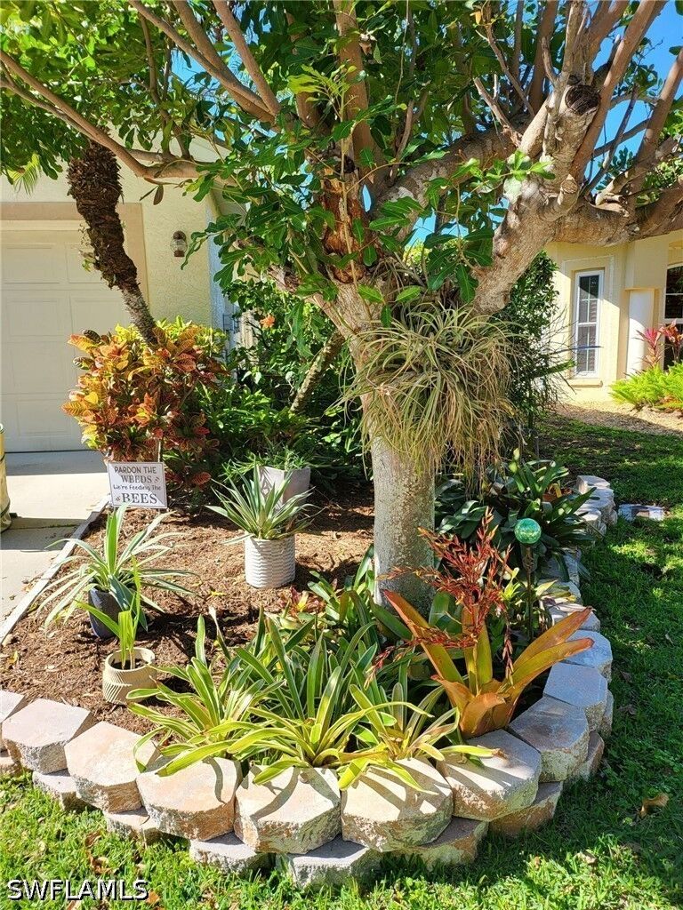 Property Photo:  25925 Pebblecreek Drive  FL 34135 