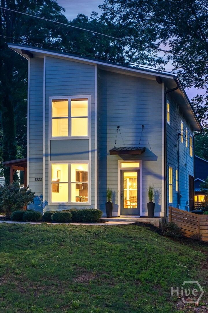 Property Photo:  1322 W Hancock Avenue  GA 30606 