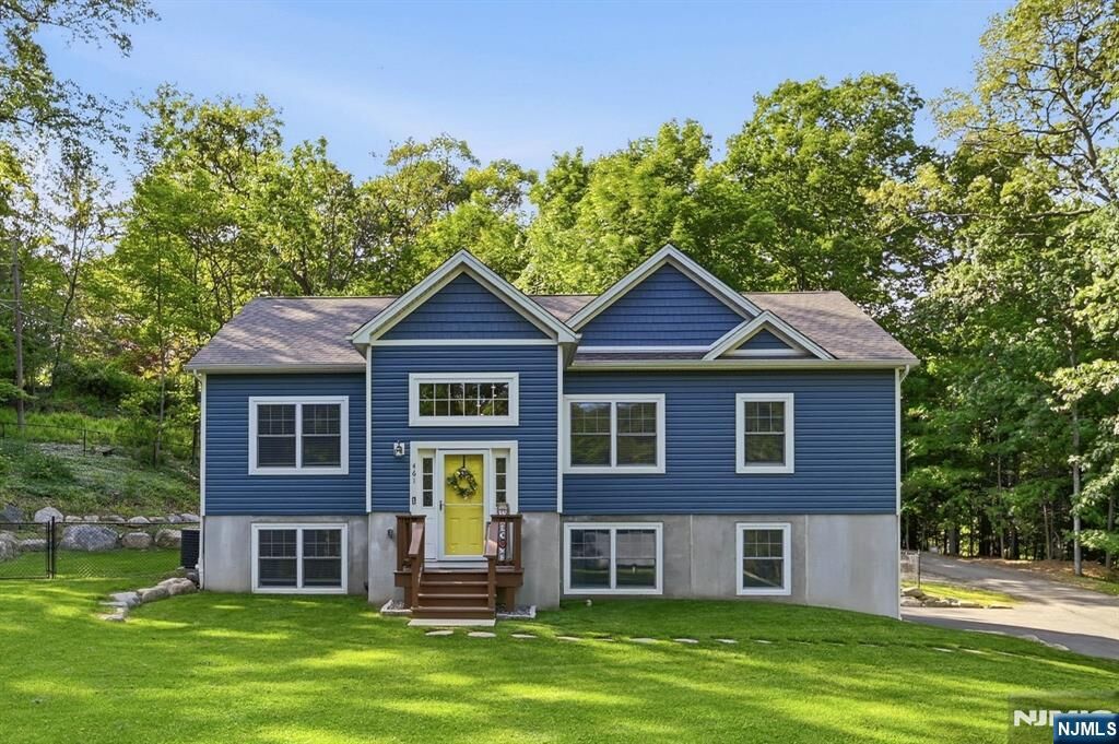 Property Photo:  461 Brook Road  NJ 07456 