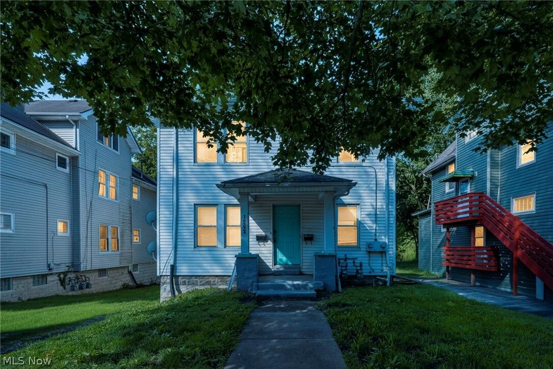 Property Photo: 1282 Pondview Avenue OH 44305