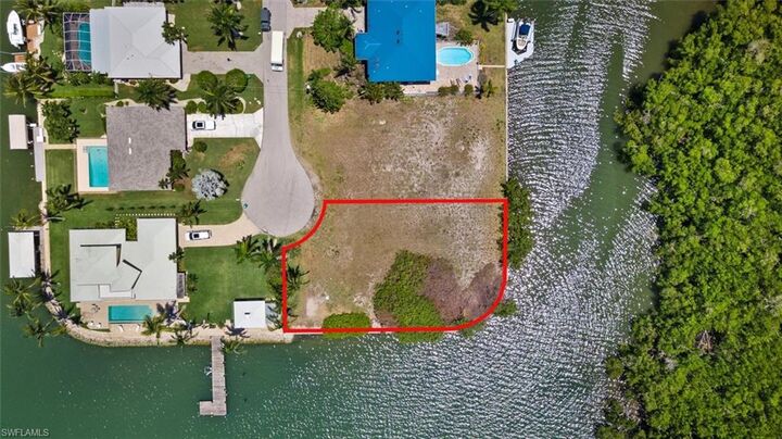 Property Photo:  429 San Juan Ave  FL 34113 