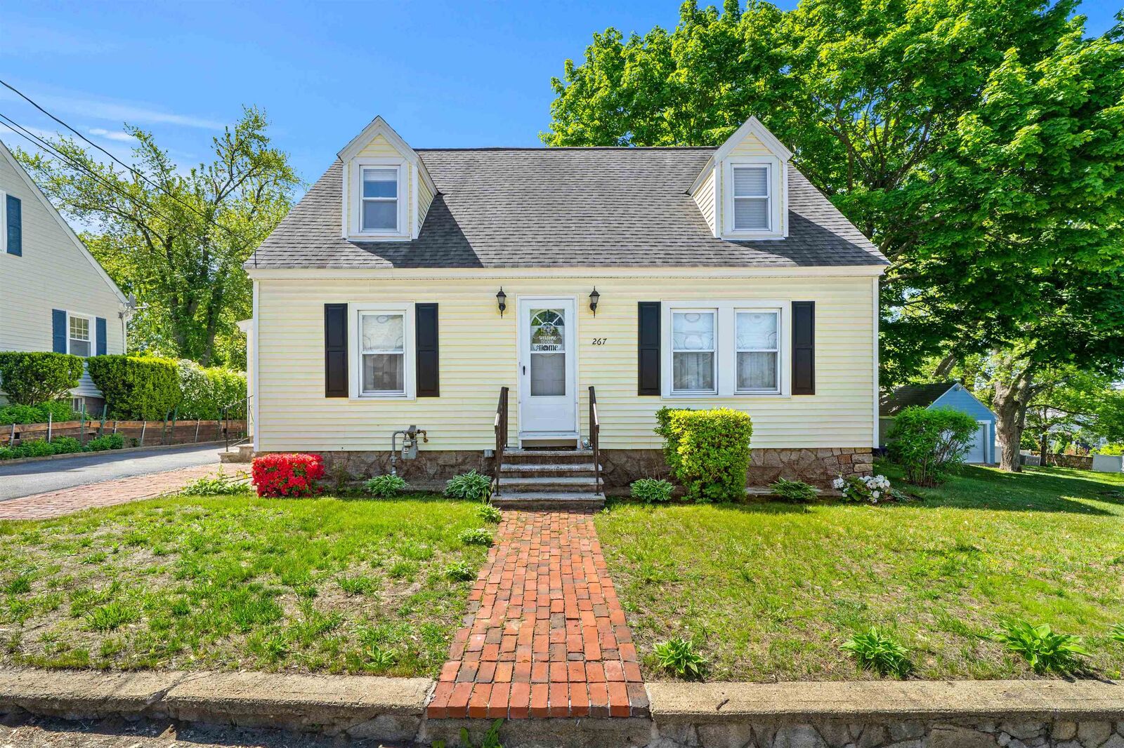 Property Photo:  267 Cilley Road  NH 03103 