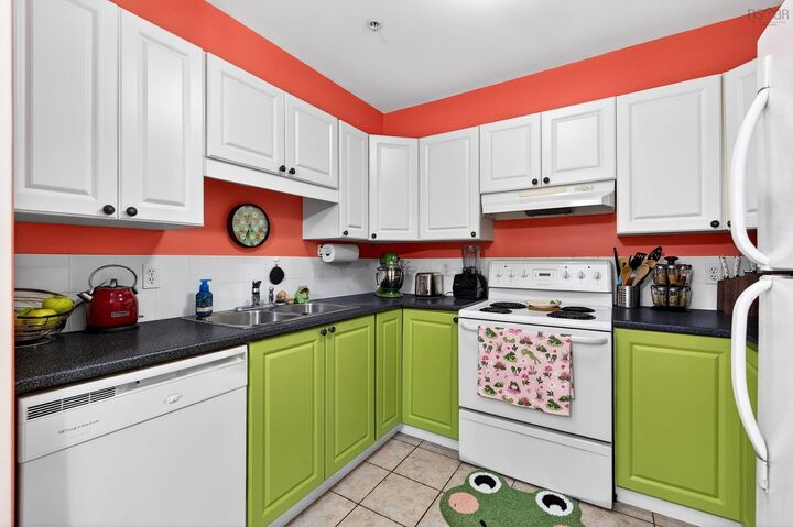 Property Photo:  301 115 Ochterloney Street  NS B2Y 4W8 