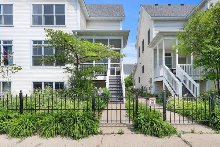 Property Photo: 724 E 25th Street MN 55404