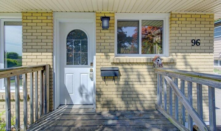 Property Photo:  96 Scott Road  ON N3C 2X7 