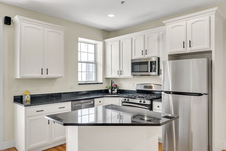 Property Photo: 381 W Broadway 4 MA 02127