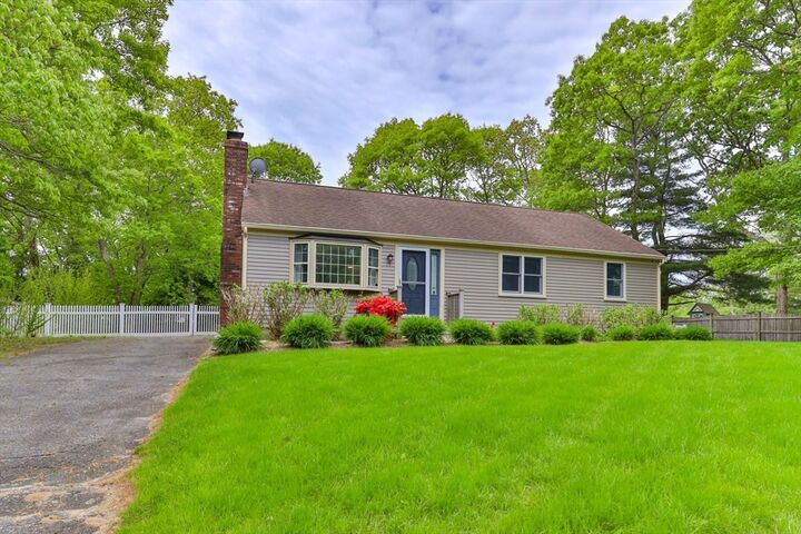 Property Photo:  17 Outpost Ln  MA 02632 