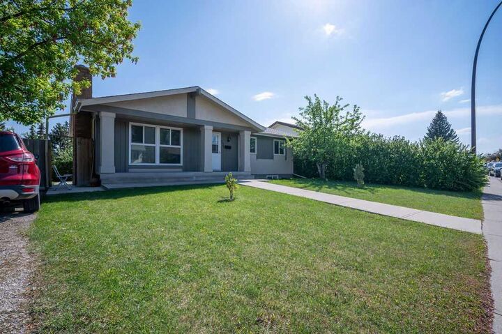 139 Maitland Road NE — photo 1