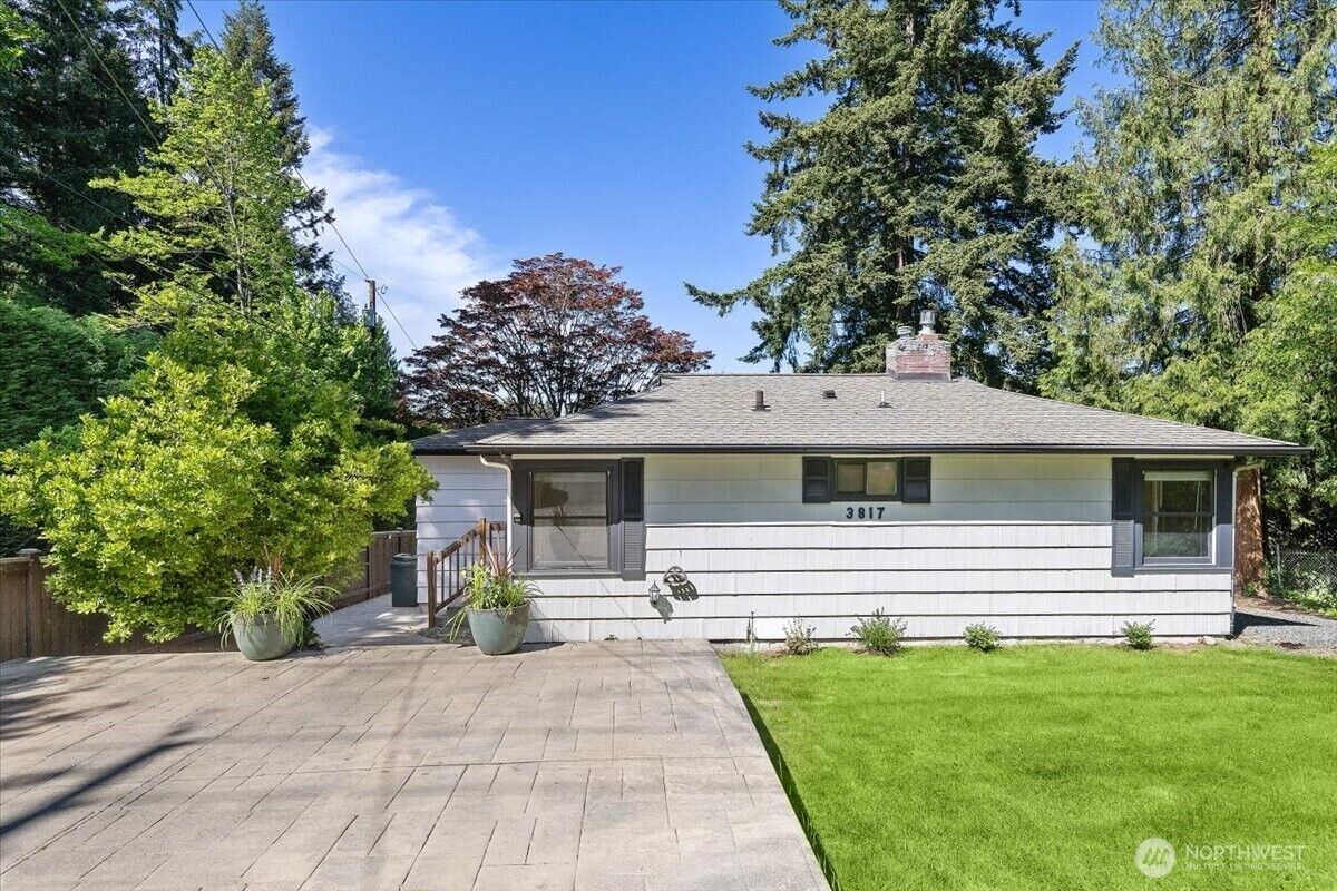 Property Photo: 3817 Shelby WA 98087