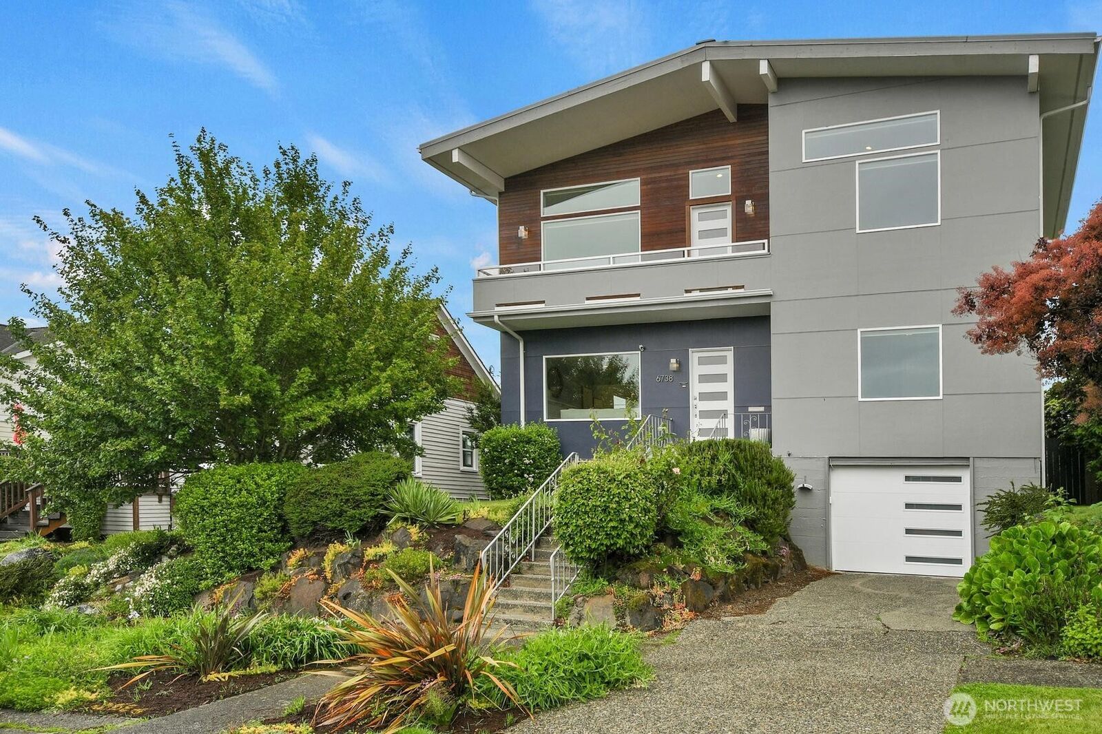 Property Photo:  6738  36th Avenue SW  WA 98126 