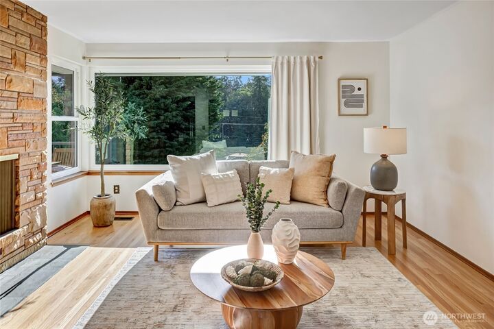Property Photo:  7571  45th Avenue SW  WA 98136 