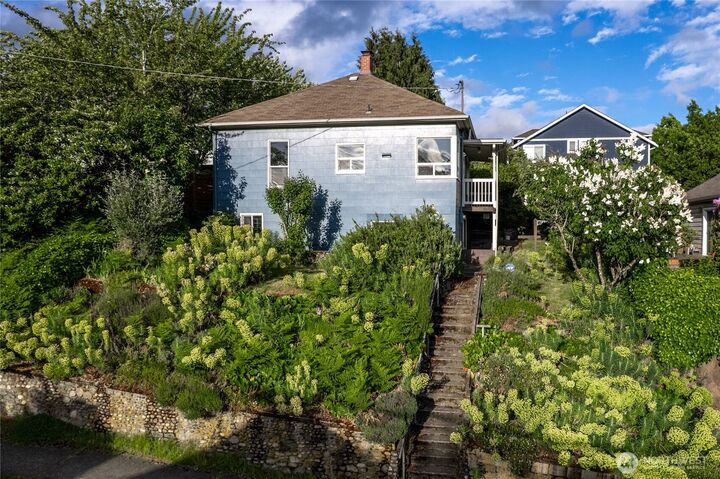 Property Photo: 1012 20th Avenue S WA 98144