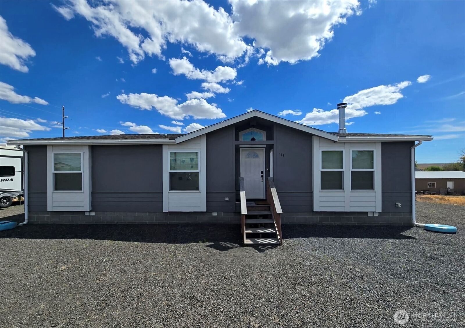 Property Photo:  114 E 7th Street  WA 99341 