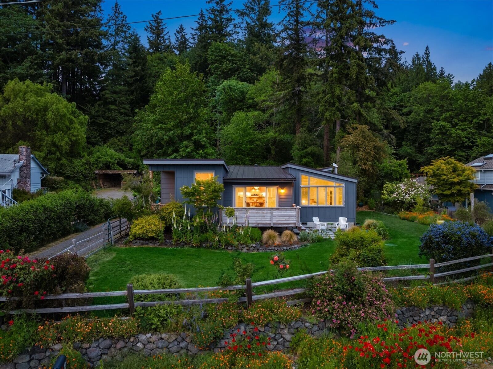 Property Photo: 3700 Crystal Springs Drive NE WA 98110