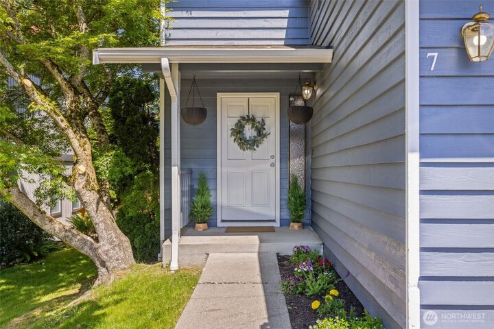 Property Photo:  5129 SW 81st 7  WA 98275 