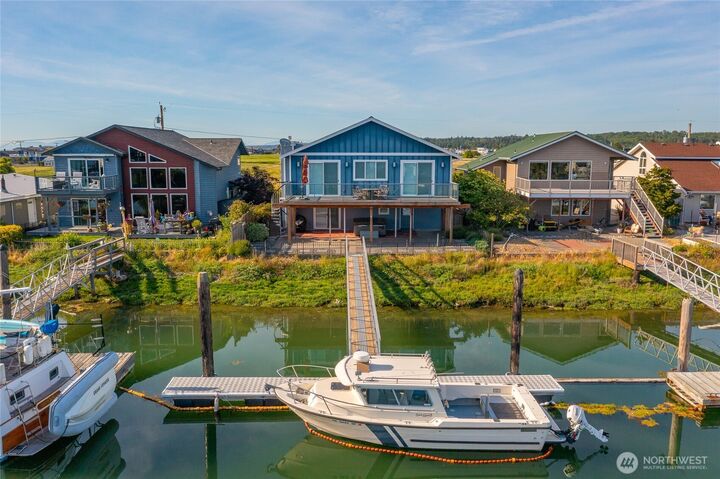Property Photo:  4143  Patos Drive  WA 98248 